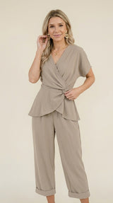 Canela | Conjunto elegante de dos piezas 70% de descuento HOY